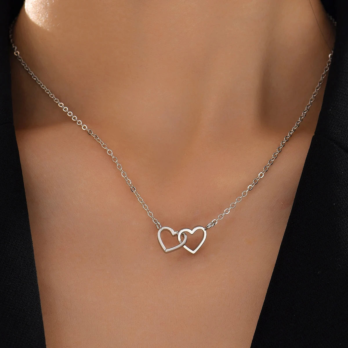 Intertwined Hearts Love Necklace