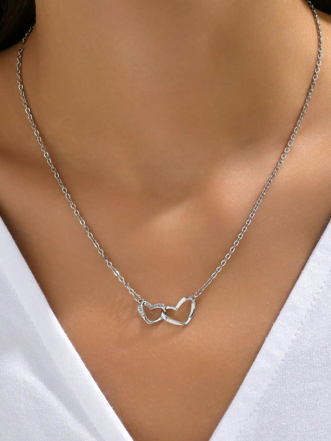 Intertwined Hearts Love Necklace