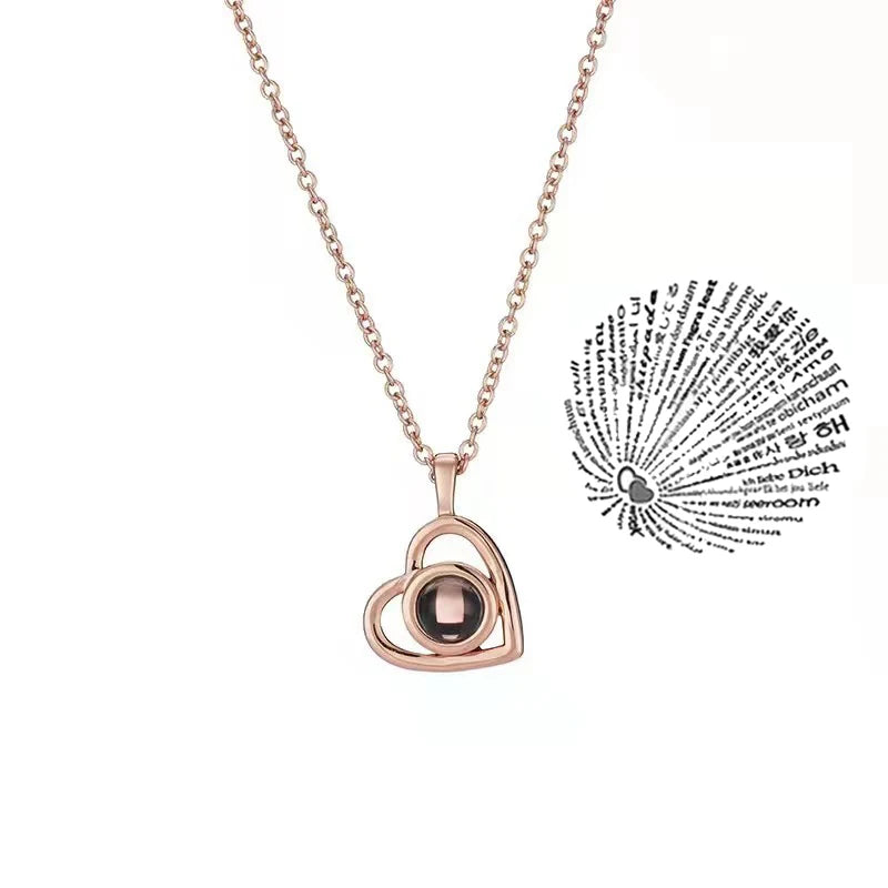 Elegant Love Projection Necklace – Timeless Romantic Jewelry Gift