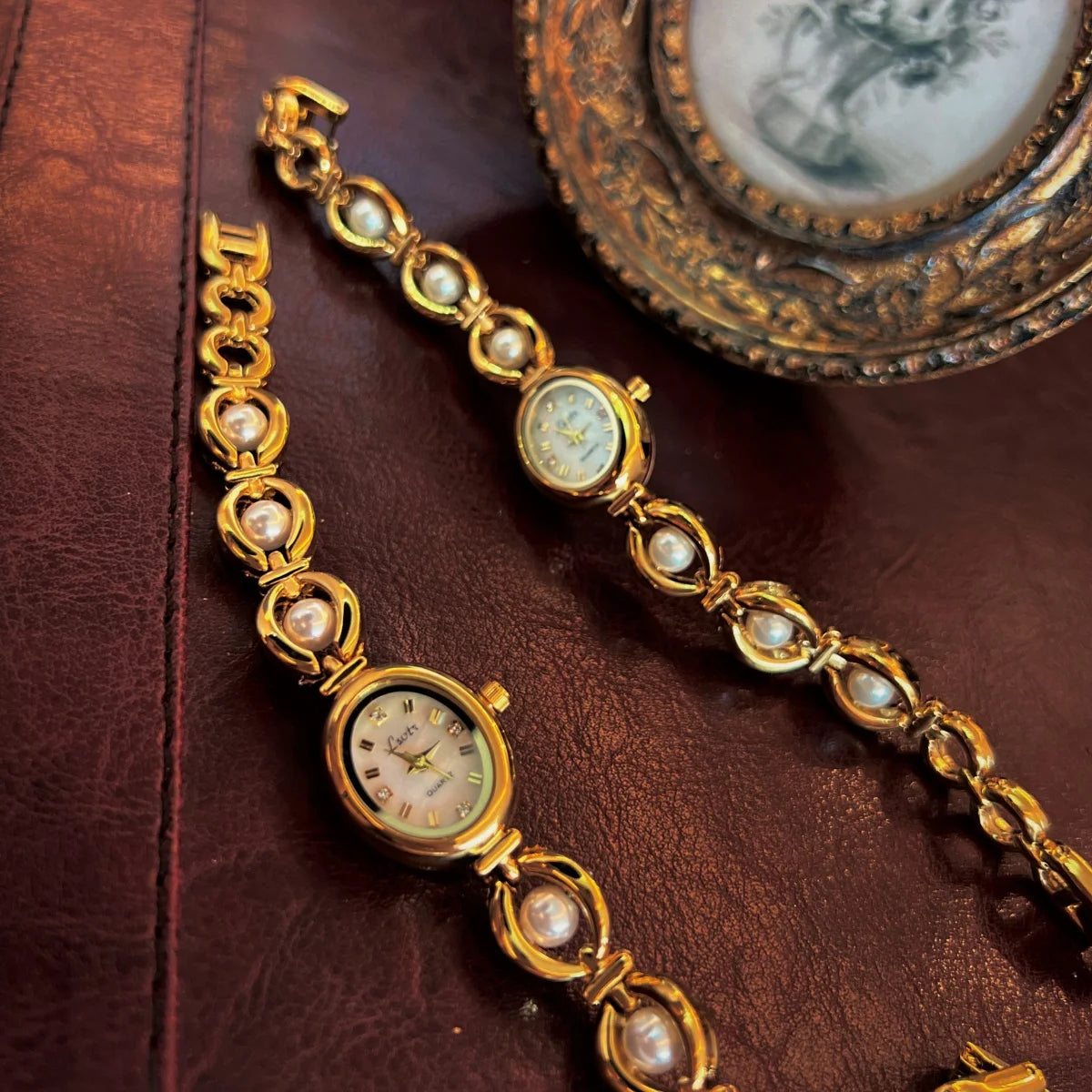 French Pearl Quartz Watch