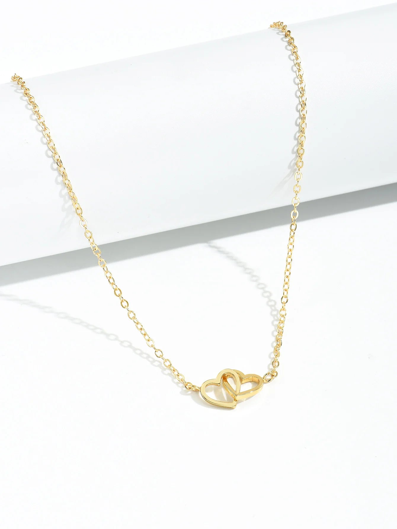 Intertwined Hearts Love Necklace