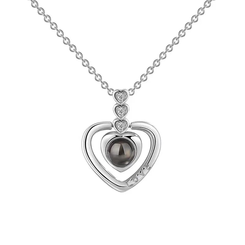 Elegant Love Projection Necklace – Timeless Romantic Jewelry Gift